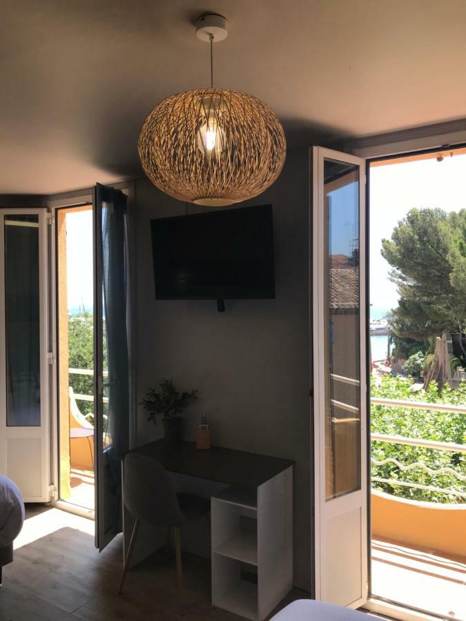 Hotel La Calanque Mandelieu Εξωτερικό φωτογραφία